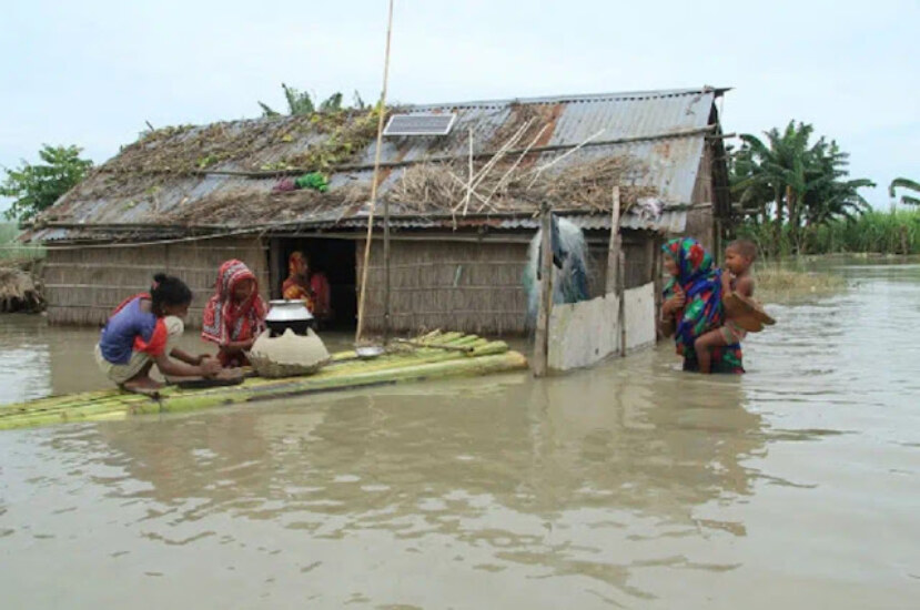 বাংলা রচনা : বাংলাদেশের বন্যা